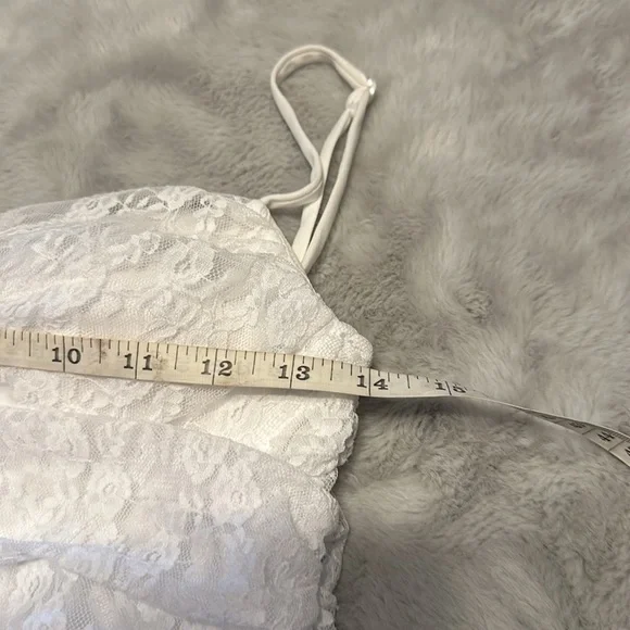 Moa Moa White Camisole Top with Delicate Lace - Picture 8 of 10